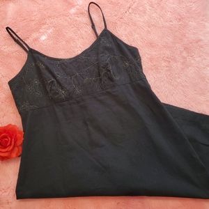 Vintage New York & Co embroidered dress